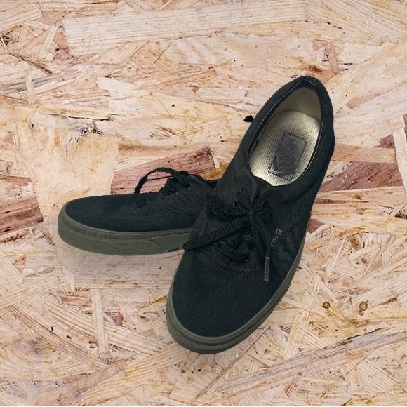 Vans Off the Wall Black Canvas Skate Shoes, Men’s-6.5 or Women’s-8 - Picture 2 of 6